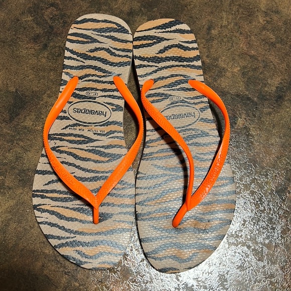 Havaianas Shoes - Havaianas tiger leopard animal print black brown orange size 41-42